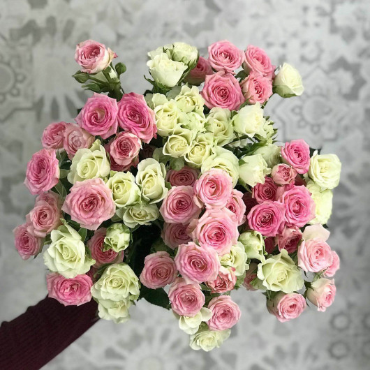 15 роз кустовых микс